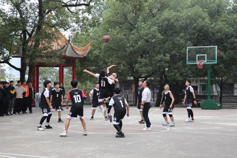 邵陽市華龍中學(xué),邵陽中學(xué)教育,高中教育,師資雄厚,名優(yōu)教師 邵陽市華龍中學(xué),邵陽中學(xué)教育,高中教育,師資雄厚,名優(yōu)教師
