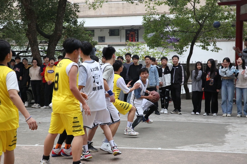 邵陽市華龍中學(xué),邵陽中學(xué)教育,高中教育,師資雄厚,名優(yōu)教師 邵陽市華龍中學(xué),邵陽中學(xué)教育,高中教育,師資雄厚,名優(yōu)教師